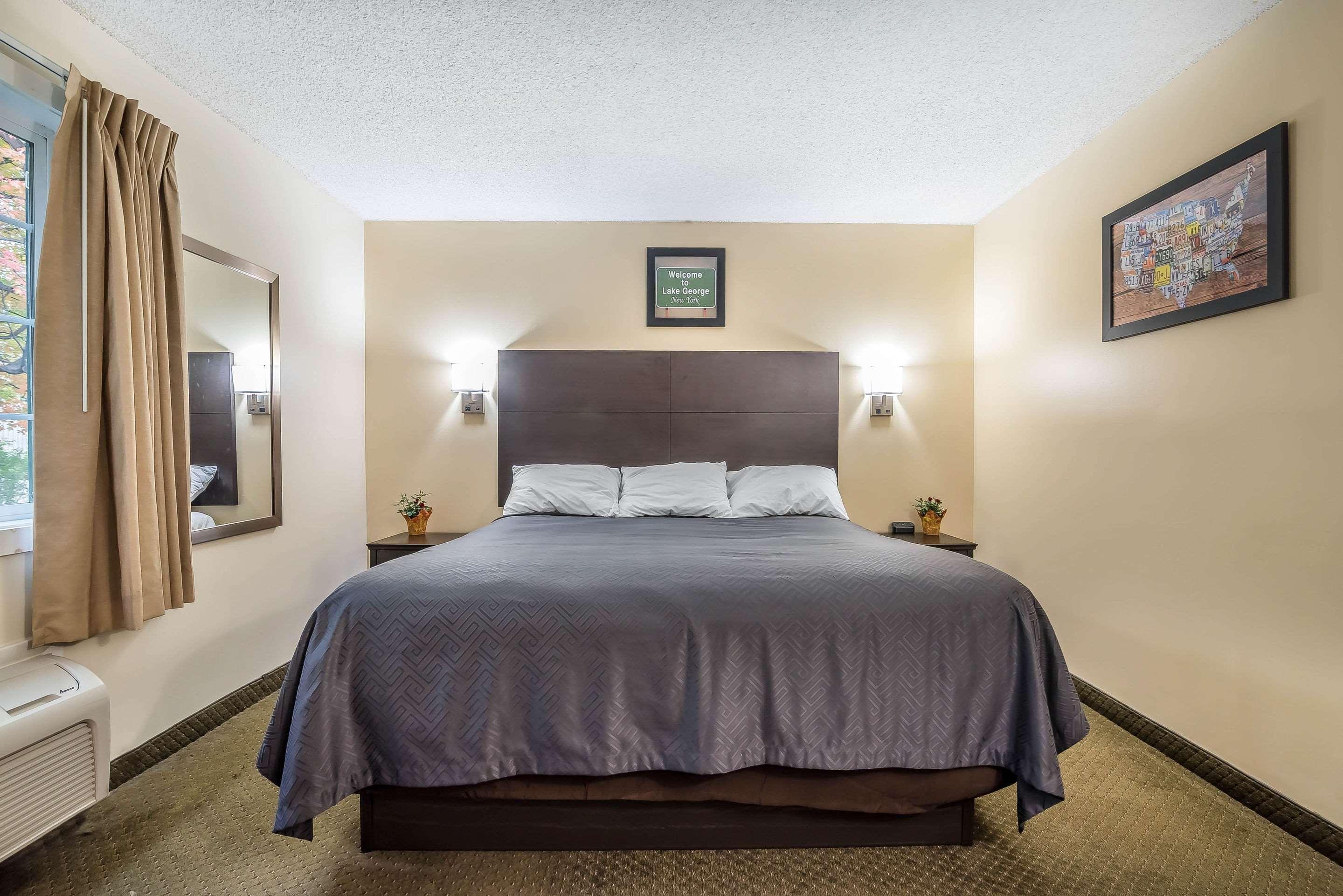 Rodeway Inn Lake George Outlets 외부 사진