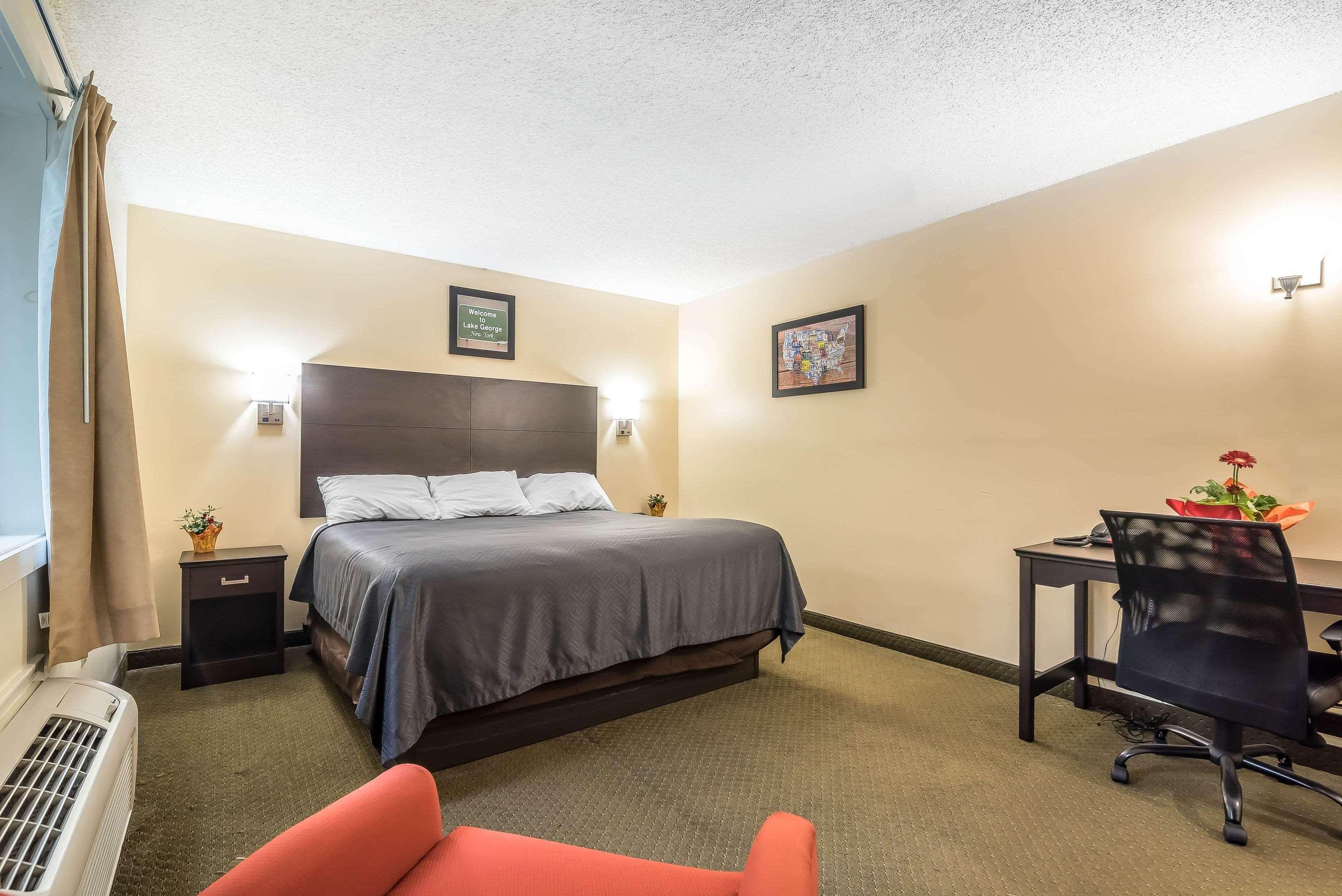 Rodeway Inn Lake George Outlets 외부 사진